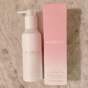 Kylie Skin Clarifying Cleansing Gel